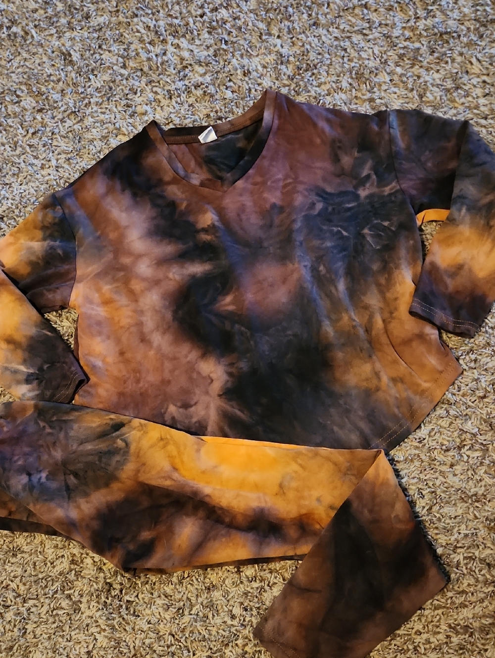 $3/Bundled- SHEIN Kids Tie-Dye Lounge Set in Black and Brown/Orange